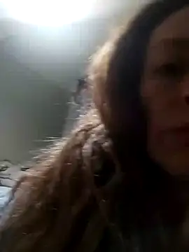 Snapshot of NovaMia chatting on December 2025 08:29:02 AM NovaMia online show from December 2025 08:29:02 AM