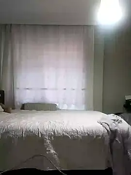 Snapshot of NovaMia chatting on January 2026 11:25:01 AM NovaMia online show from January 2026 11:25:01 AM