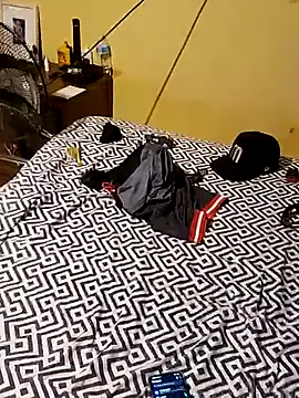 Snapshot of Roberto772 chatting on February 2026 04:51:02 PM Roberto772 online show from February 2026 04:51:02 PM