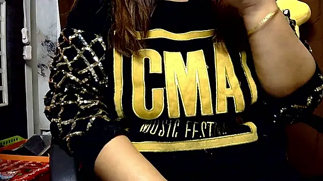 butterflyslay online show from January 2026 04:03:02 PM