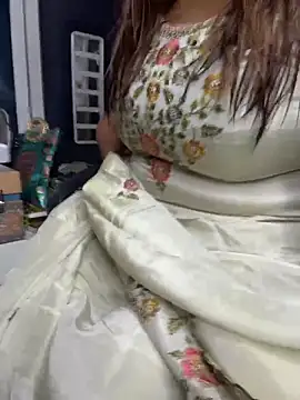 butterflyslay online show from February 2026 07:30:01 AM