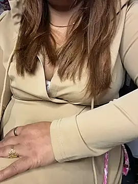 butterflyslay online show from February 2026 05:52:01 AM