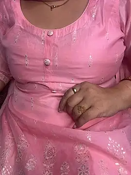 butterflyslay online show from February 2026 03:45:01 PM