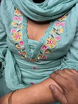 butterflyslay online show from February 2026 02:13:01 AM