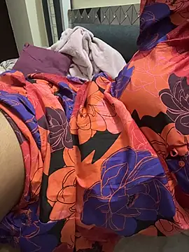 butterflyslay online show from May 2026 05:00:02 PM