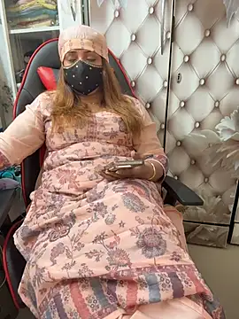 butterflyslay online show from April 2026 09:02:01 AM