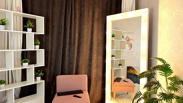 ViollaBloom online show from February 2026 06:41:02 PM