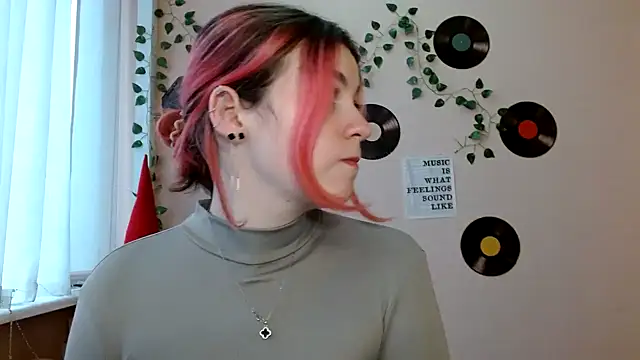 Aura  Myst online show from December 2025 11:56:01 AM