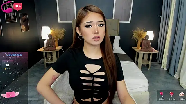 SeductressBella online show from December 2025 01:37:01 PM