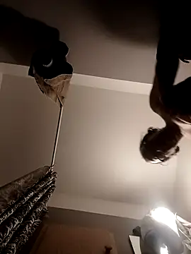 Olivassl22 online show from April 2026 06:21:02 PM