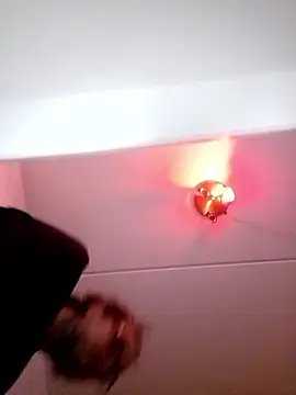 Snapshot of Olivassl22 chatting on February 2026 06:37:02 PM Olivassl22 online show from February 2026 06:37:02 PM