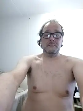 Snapshot of Olivassl22 chatting on February 2026 06:05:02 PM Olivassl22 online show from February 2026 06:05:02 PM