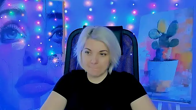 EvaEvals online show from December 2025 07:25:02 AM