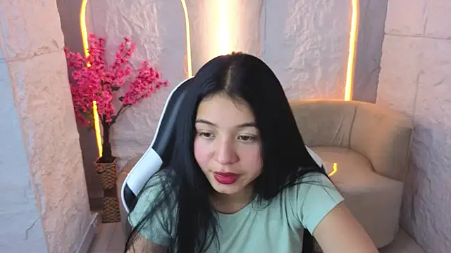 Sofi Adams Tx online show from December 2025 01:28:02 PM