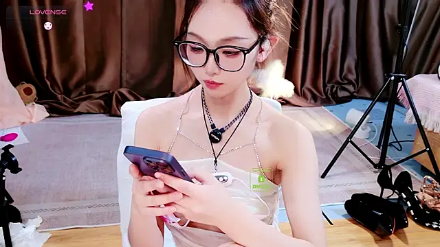 Chenchen 666 online show from May 2026 02:14:01 PM