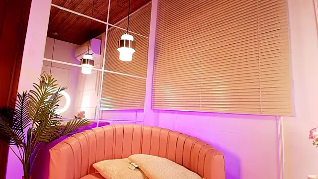 emily burton18 online show from February 2026 11:42:02 AM