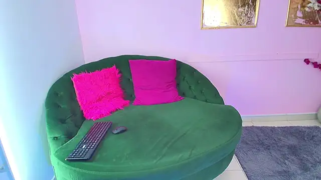 bella moonlight cr online show from January 2026 04:05:01 AM