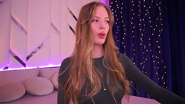 MollyyMayy online show from February 2026 03:22:01 PM