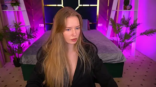 MollyyMayy online show from January 2026 10:41:02 AM