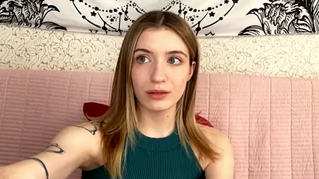 Shining Robi online show from March 2026 12:43:01 PM