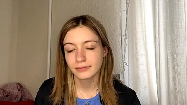 Shining Robi online show from February 2026 12:47:02 PM