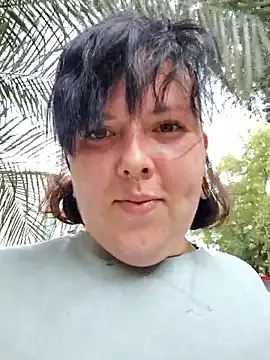 Divine Pouvoir online show from February 2026 07:55:02 PM