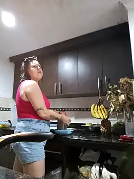 Divine Pouvoir online show from March 2026 11:07:02 PM