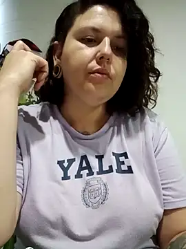 Divine Pouvoir online show from April 2026 11:06:02 AM