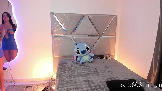 Lilicopper    online show from May 2026 11:03:01 PM
