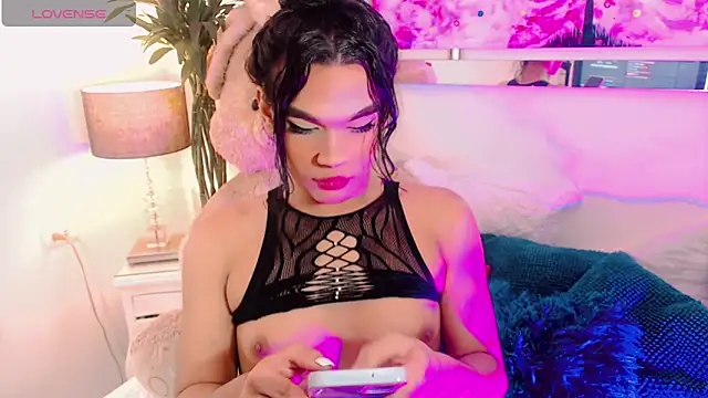 Snapshot of agathaferrer3 chatting on December 2025 11:42:01 PM agathaferrer3 online show from December 2025 11:42:01 PM