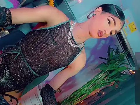 agathaferrer3 online show from April 2026 07:40:02 PM