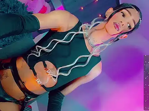 agathaferrer3 online show from March 2026 09:59:01 PM