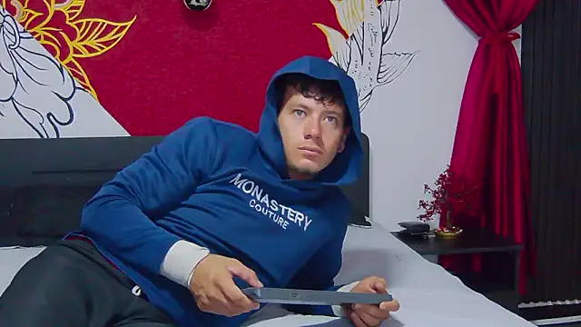 MagnusKnight  online show from February 2026 01:31:02 PM