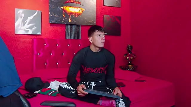 MagnusKnight  online show from January 2026 12:45:01 PM