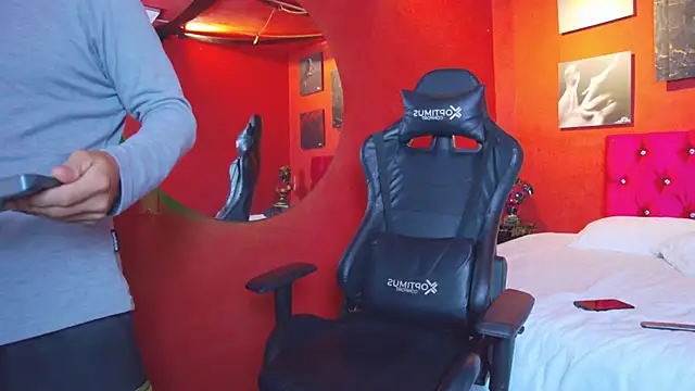 MagnusKnight  online show from February 2026 12:39:01 PM