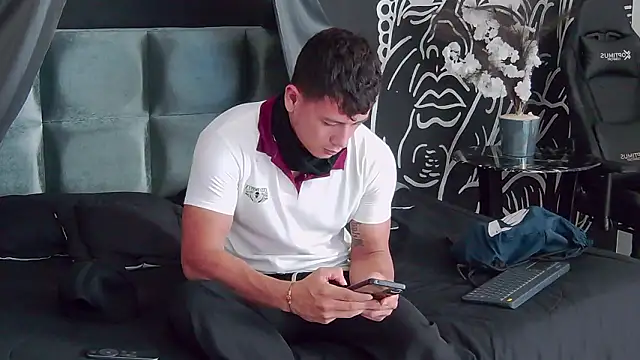 MagnusKnight  online show from January 2026 02:42:01 PM