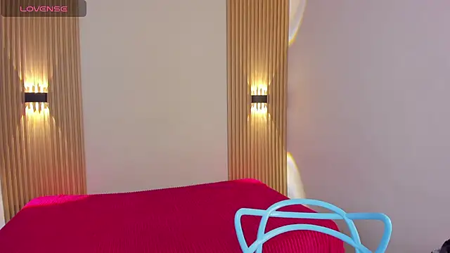 VivianOwen9 online show from February 2026 01:16:02 AM