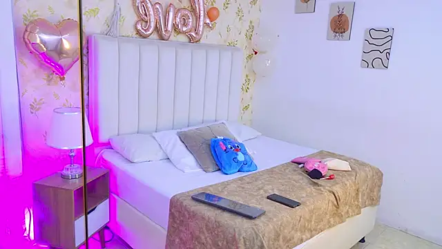 Celeste Clarke online show from February 2026 07:56:01 PM