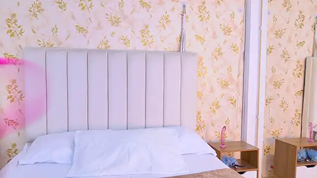 Celeste Clarke online show from February 2026 07:48:02 PM