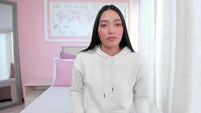 Snapshot of barbara_noa chatting on December 2025 12:31:02 PM barbara noa online show from December 2025 12:31:02 PM