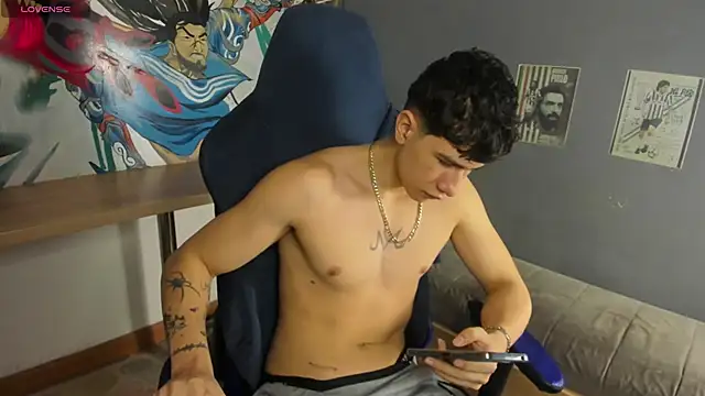 Snapshot of Criss_Adams chatting on February 2026 11:54:01 AM Criss Adams online show from February 2026 11:54:01 AM