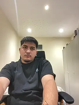 Juliann69Ramiro online show from December 2025 11:09:01 PM