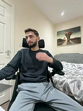 Juliann69Ramiro online show from January 2026 11:03:01 AM