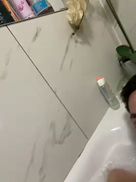 Juliann69Ramiro online show from February 2026 10:23:02 PM