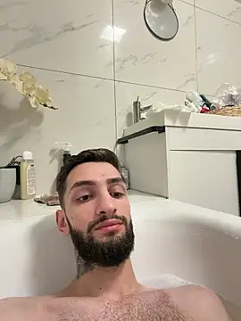 Juliann69Ramiro online show from January 2026 09:35:02 PM