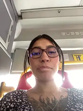 MiaFox 03 online show from April 2026 03:19:01 PM