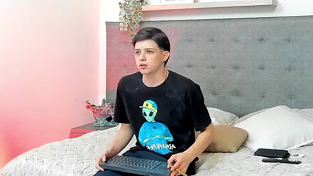 sebastamayo  online show from February 2026 04:56:01 AM