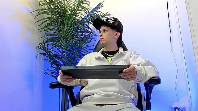 sebastamayo  online show from January 2026 09:43:02 PM