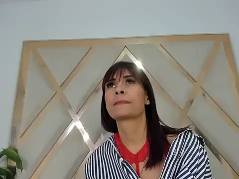 Selenaasm online show from January 2026 08:58:01 PM