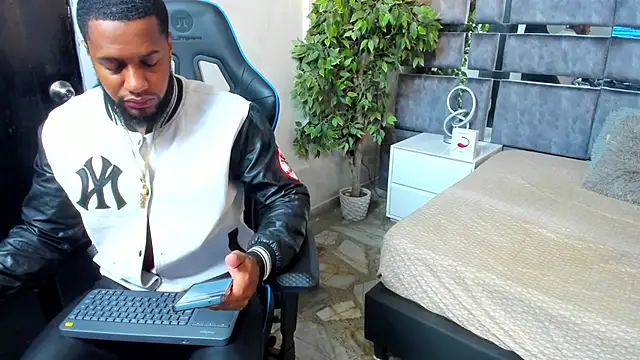 jay jhonson01 online show from March 2026 03:24:01 AM